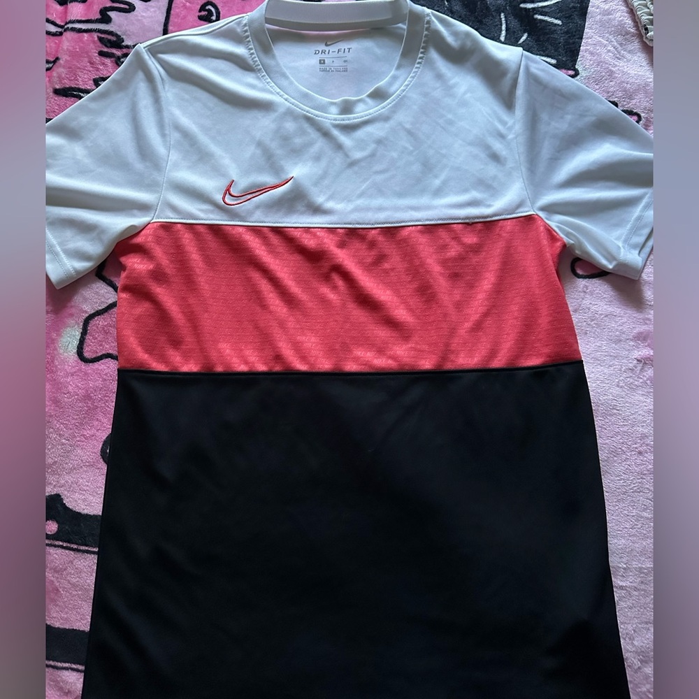 Nike Tee